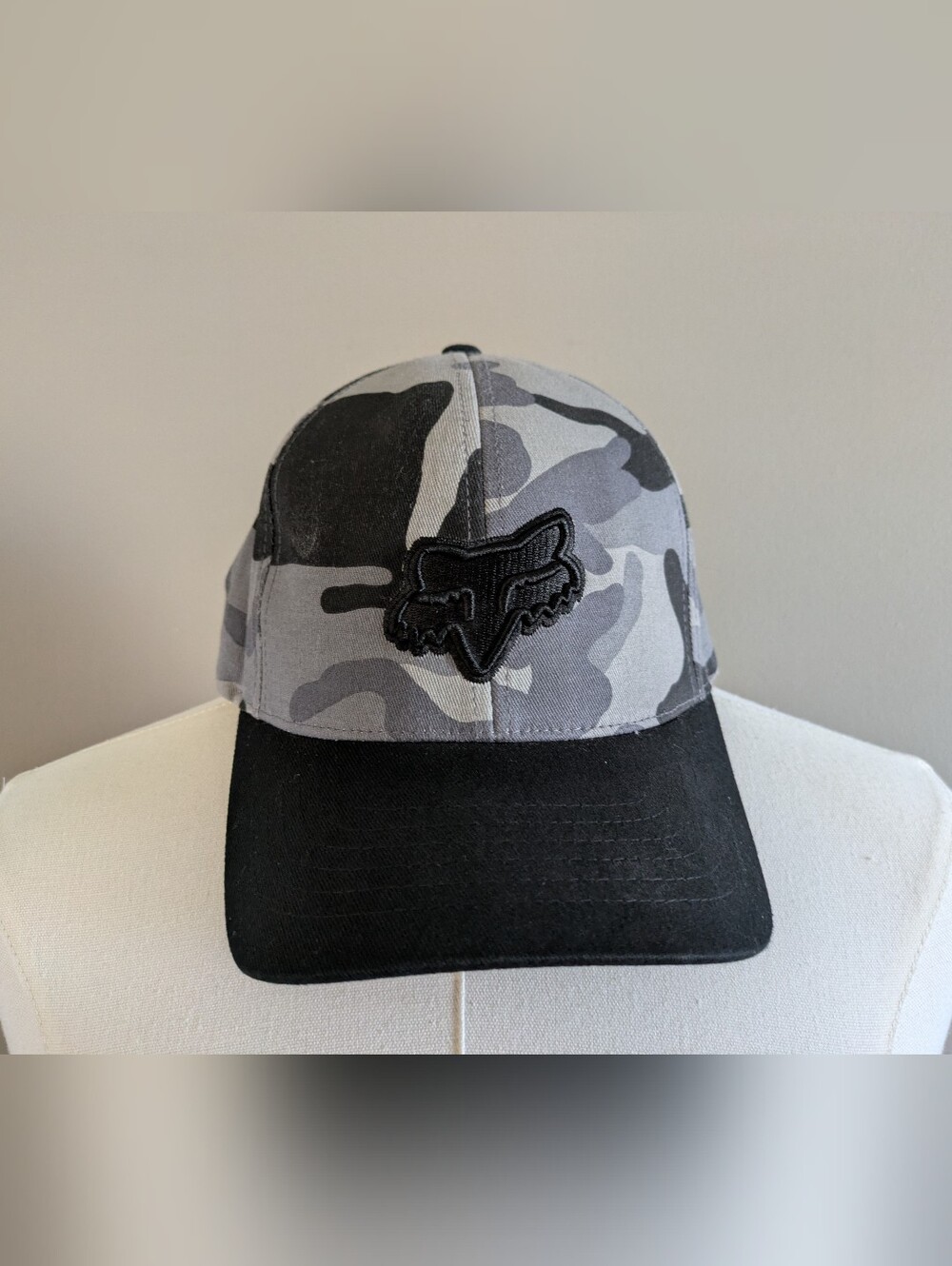 Fox Racing Gray & Black Camouflage FlexFit Baseball Cap Hat S/M 02986